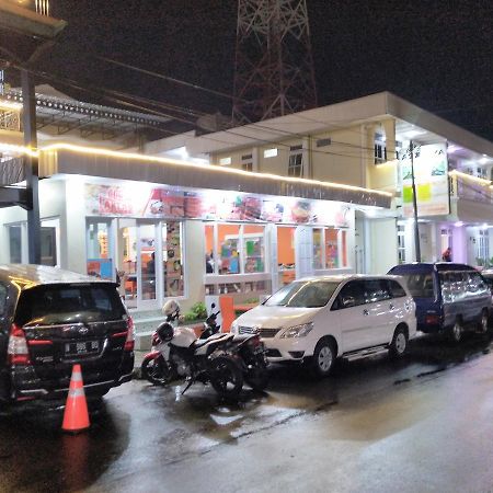 Asia Jaya By Lakers Hotel Sarangan Bagian luar foto